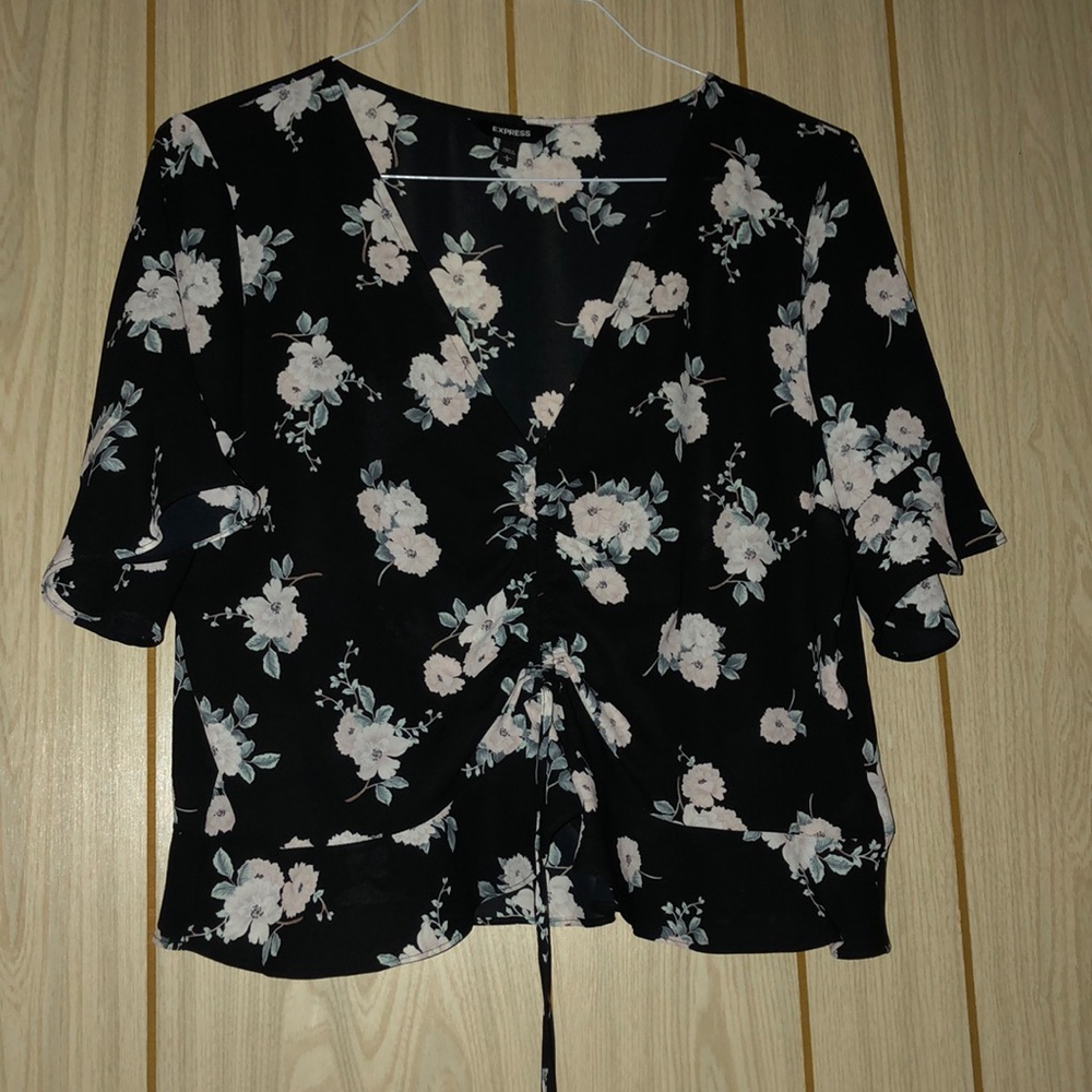 Black buttoned crop top